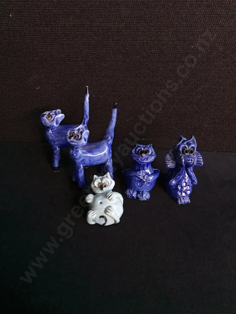 COLLECTION OF VINTAGE POTTERY CATS, TALLEST H 12 CM Image 1++