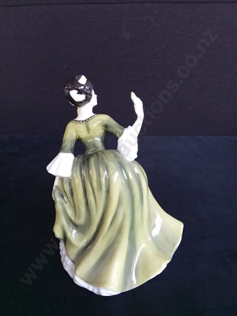 VINTAGE RUSSELL DOULTON SIMONE FIGURINE Image 1++