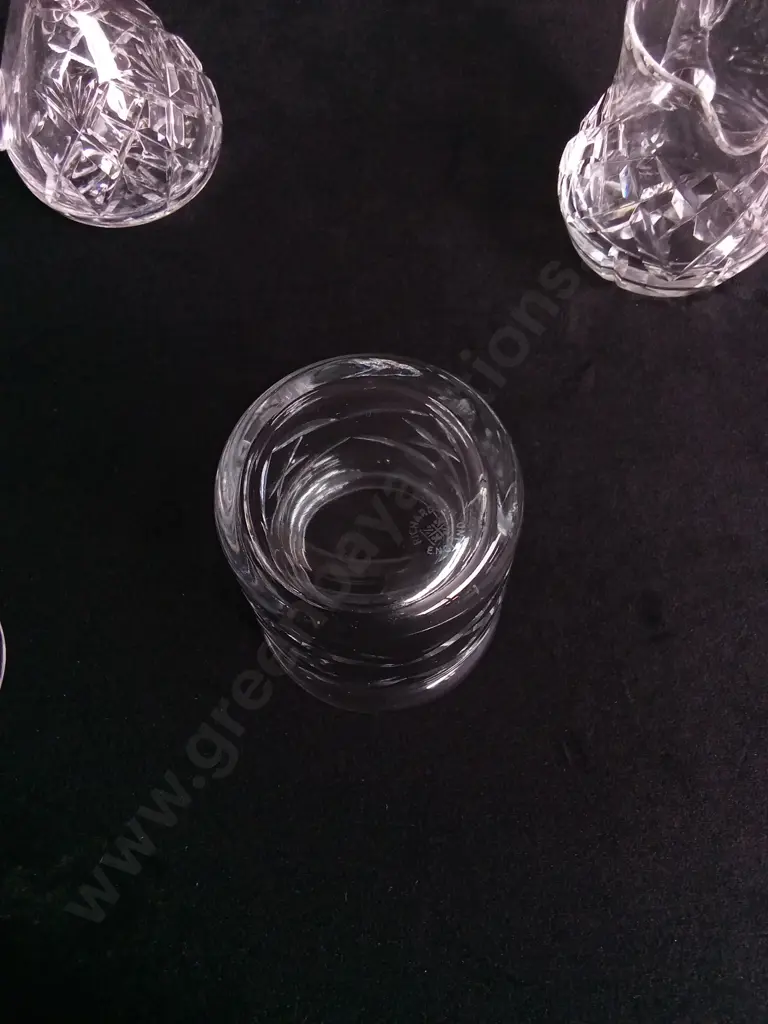 VINTAGE CRYSTAL CREAMER, SUGARBOWL WITH LID AND CARAFE, INCLUDING RICHARDSON ENGLAND AND EDINBURGH CRYSTAL. TALLEST H 14 Image 1++
