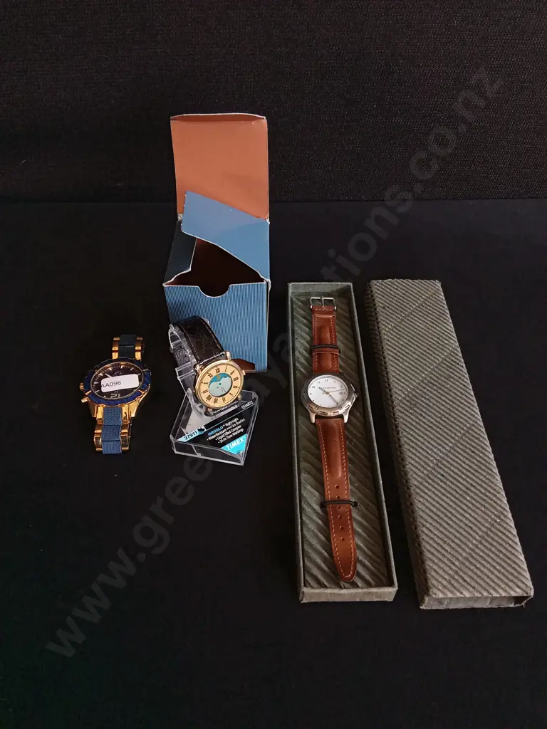 3 PIECES MENS WATCHES Image 1++