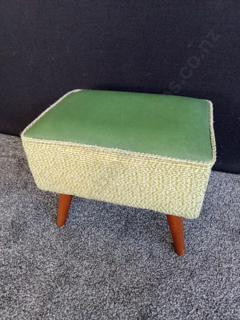 RETRO GREEN STOOL L37CM D26CM H30CM Image 1++