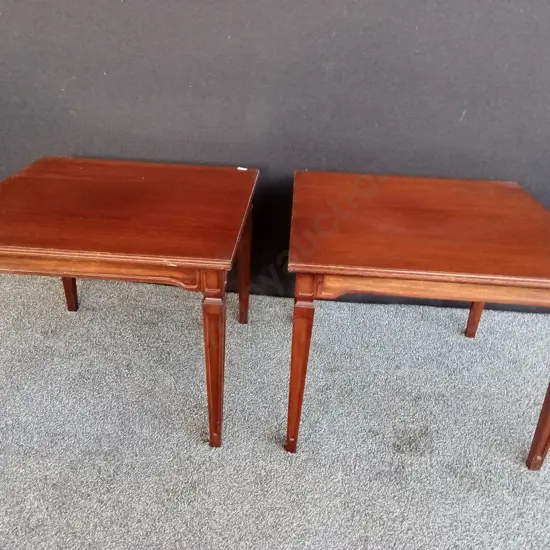 2 SQUARE WOODEN SIDE TABLES H46.5CM L58.5CM
