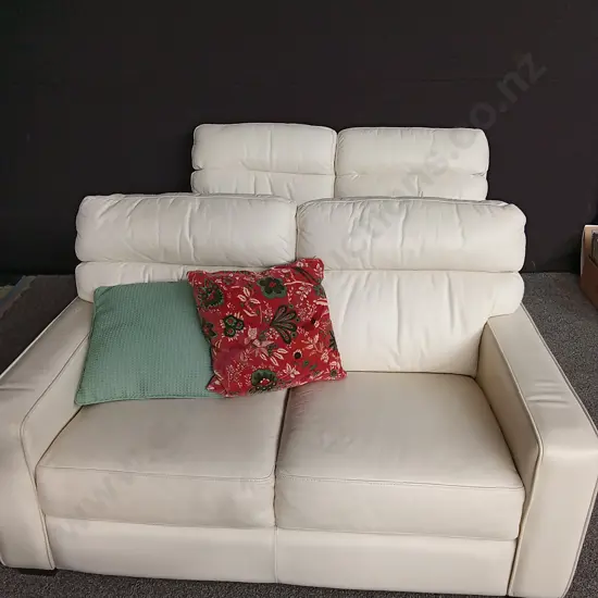 PAIR OF TWO SEATER CREAM LEATHER SOFAS, INCLUDING 3 DECORATIVE CUSHIONS, W 1.5 M X H 85 CM