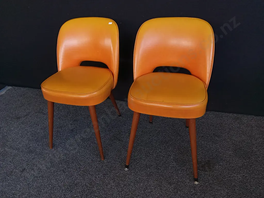 PAIR OF MID CENTURY VIBRANT ORANGE VINYL CHAIRS, H 80 CM Image 1++