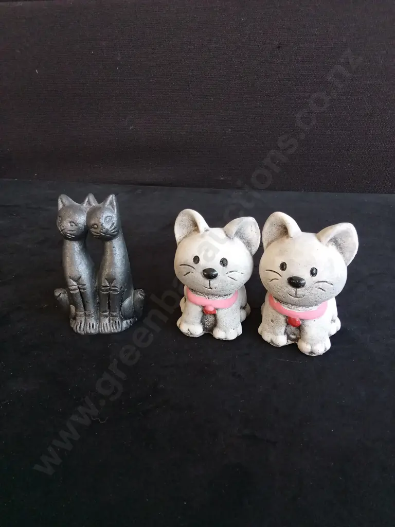 2 TWIN CAT FIGURINES TALLEST H11CM Image 1++