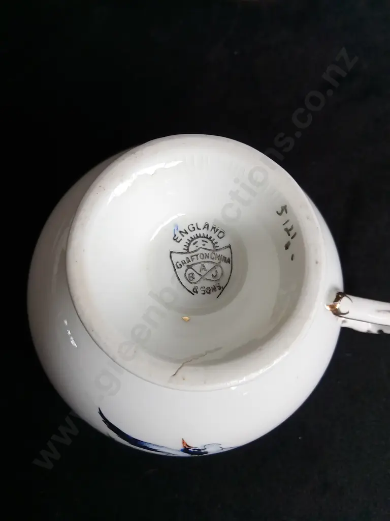 VINTAGE ROYAL DOULTON TEA TRIO AND VINTAGE ENGLAND GRAIN CHINA TEA TRIO Image 1++