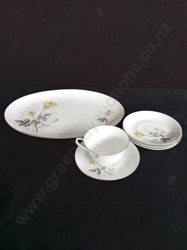 JAPANESE BONE CHINA SET Image 1++