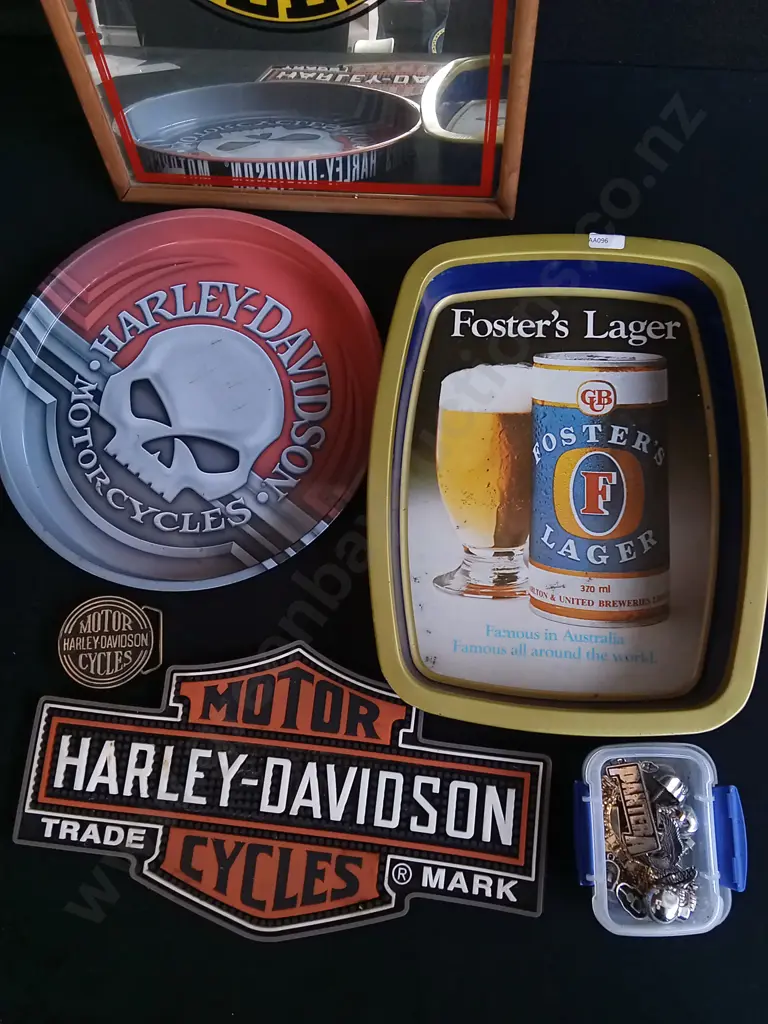 MIX OF BEER AND HARLEY DAVIDSON MEMORABILIA, INCLUDING MIX OF JEWELLERY, MIRROR H 43 CM Image 1++