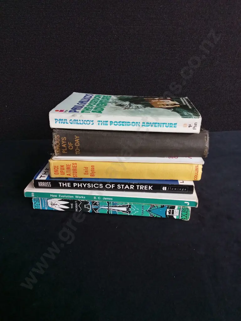 7 BOOKS Image 1++