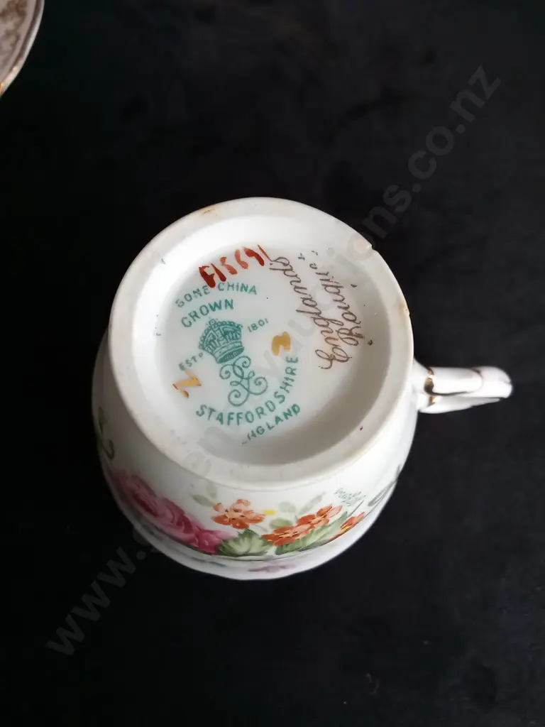 15 PIECE CROWN STRAFFORD SHIRE FINE BONE CHINA "ENGLANDS BOUQUET" TEA SET Image 1++