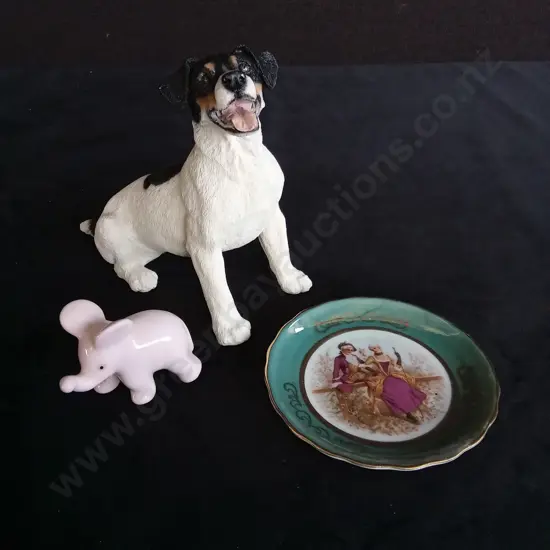 3 DECORATIVE ITEMS