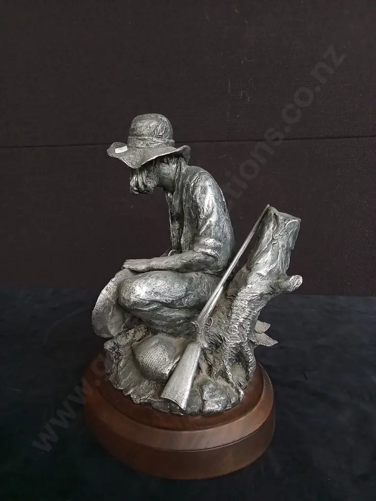 PEWTER MINER SCULPTURE H31.5CM Image 1++