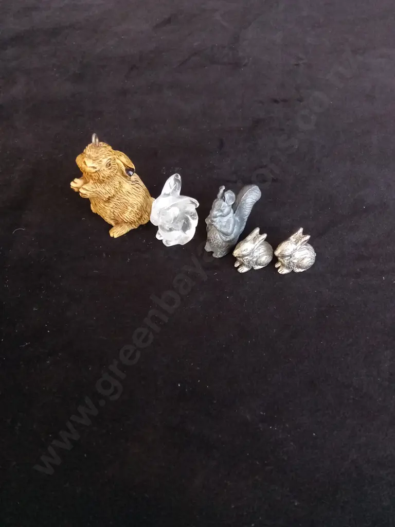 5 MINIATURE RABBITS TALLEST H4.5CM Image 1++