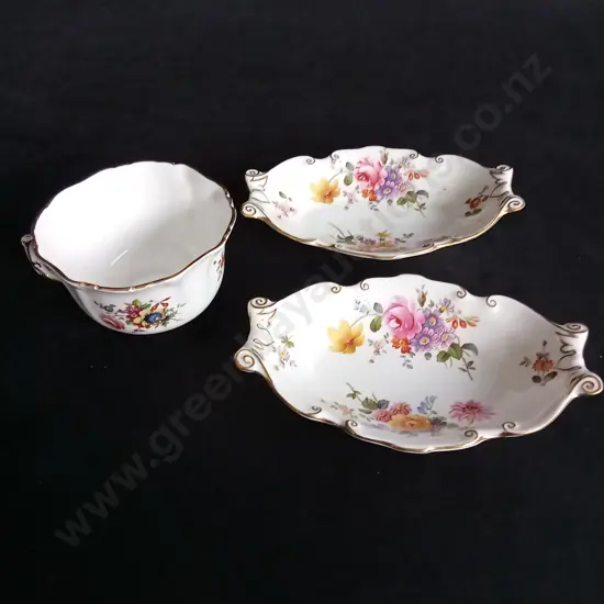 2 VINTAGE ROYAL CROWN DERBY DISHES L15CM AND A HAMMERSLEY MUG