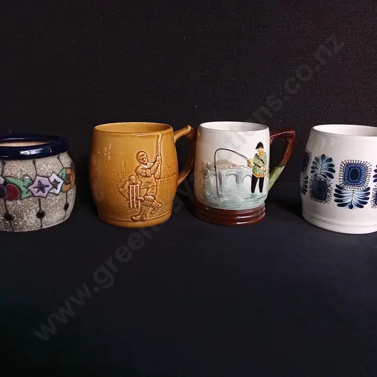 4 PIECES VINTAGE MUGS AND VASE, TALLEST H 10 CM