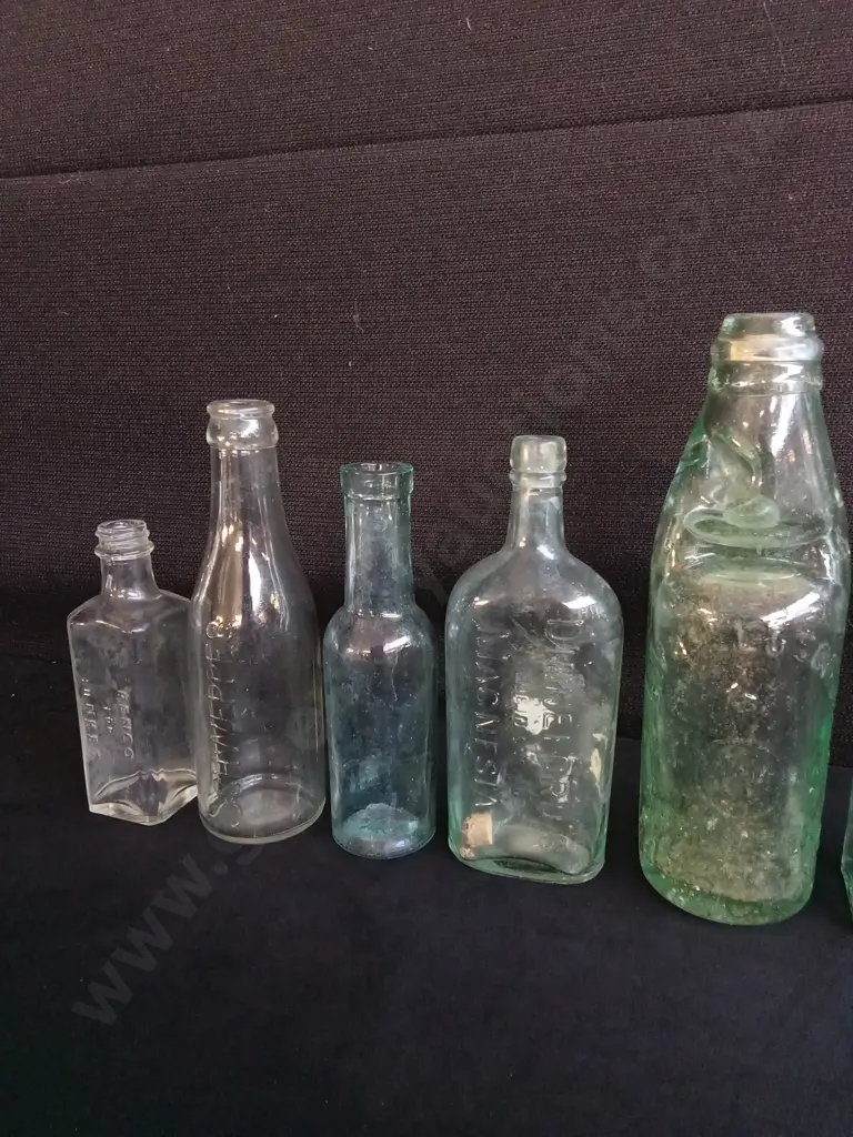 COLLECTION OF 10 VINTAGE AND ANTIQUE GLASS BOTTLES, INCLUDING SAUCE AND MEDICINE BOTTLES Image 1++