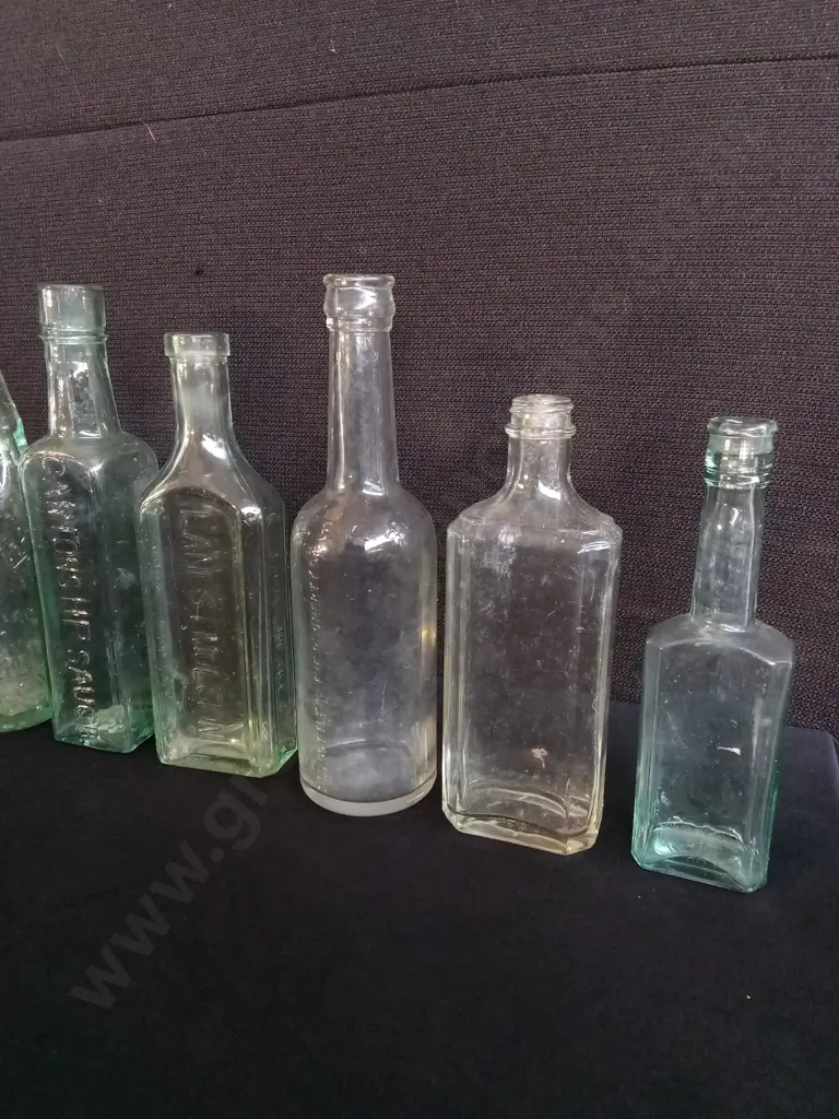 COLLECTION OF 10 VINTAGE AND ANTIQUE GLASS BOTTLES, INCLUDING SAUCE AND MEDICINE BOTTLES Image 1++