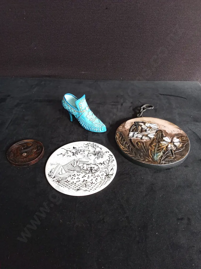 4 DECORATIVE ITEMS LARGEST L17CM Image 1++