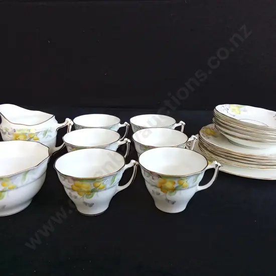 21 PIECE OLD ROYAL BONE CHINA TEA SET