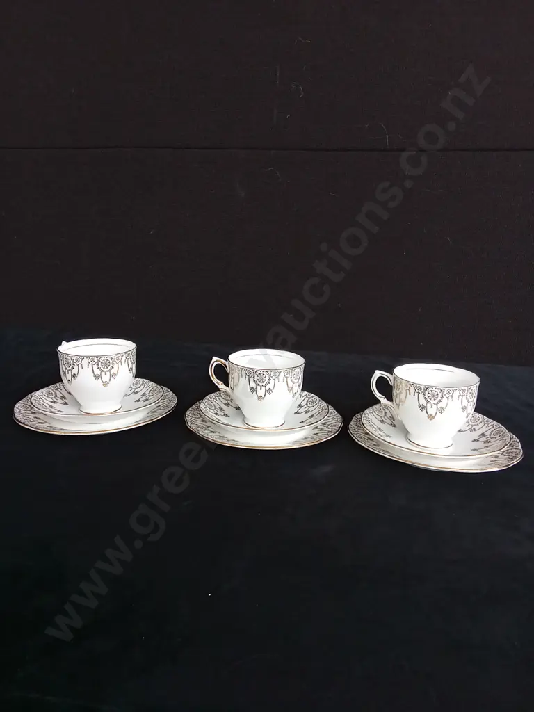 3 PIECE SALSBURY BONE CHINA TEA SET Image 1++