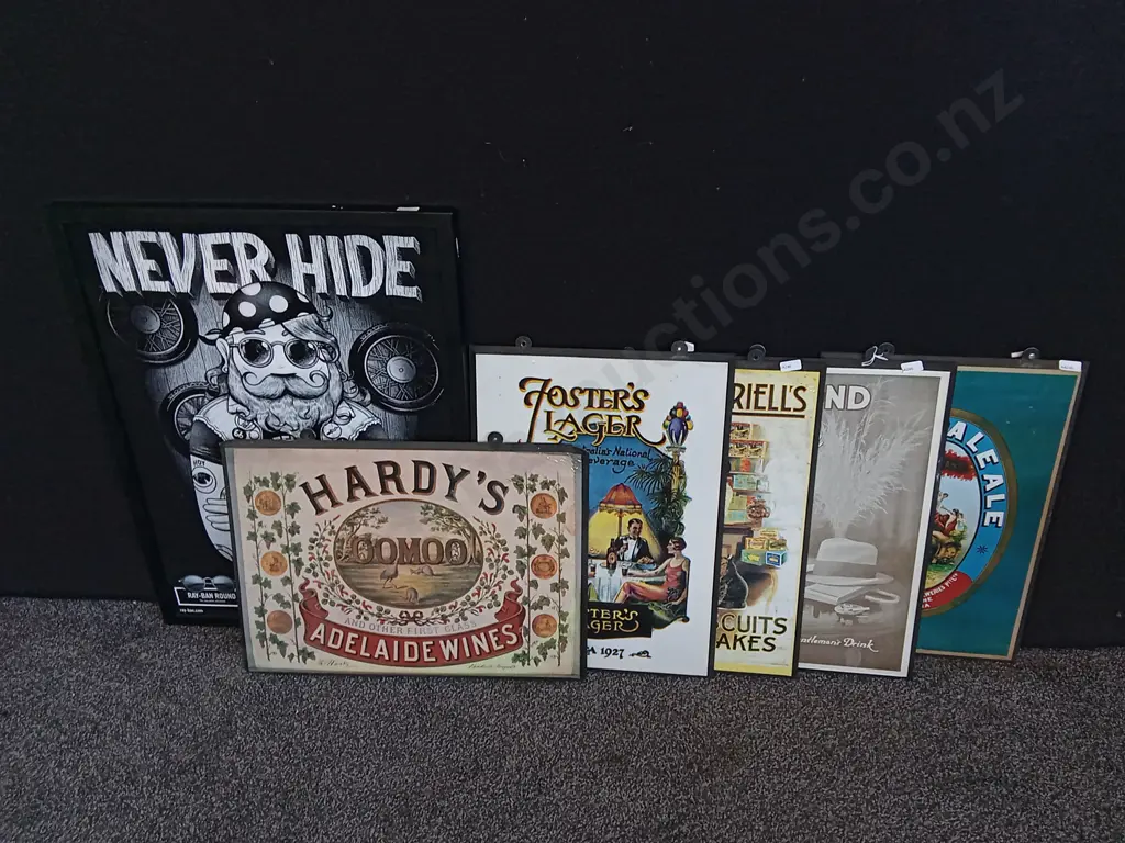 MIX OF 6 PRINTS, TALLEST H 64 CM X W 48.5 CM Image 1++