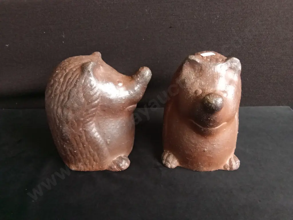 DECORATIVE STONE PORCUPINE FIGURES HOLLOW INSIDES, H 21 CM X W 16 CM Image 1++