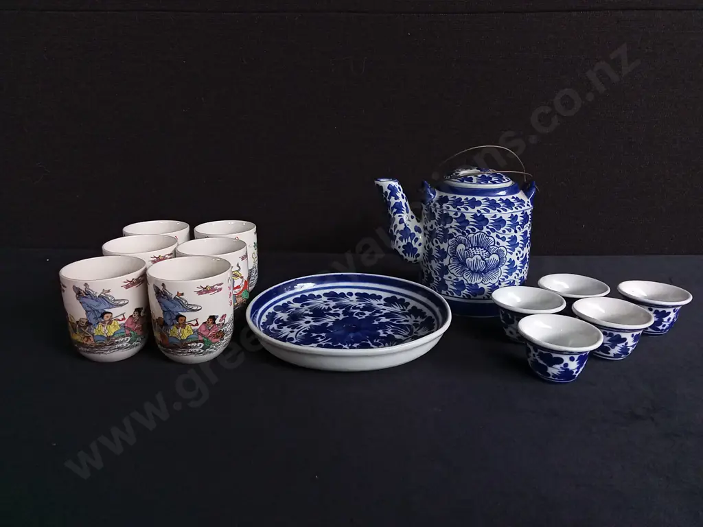 VINTAGE ASIAN PORCELAIN TEA WARE COLLECTION, 13 PIECES, TALLEST H 15 CM Image 1++