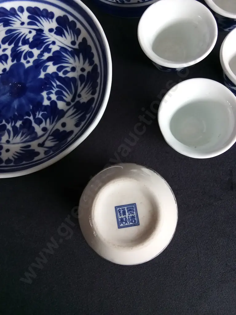 VINTAGE ASIAN PORCELAIN TEA WARE COLLECTION, 13 PIECES, TALLEST H 15 CM Image 1++