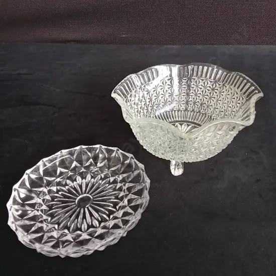 2 CRYSTAL GLASS DISHES TALLEST H8.5CM