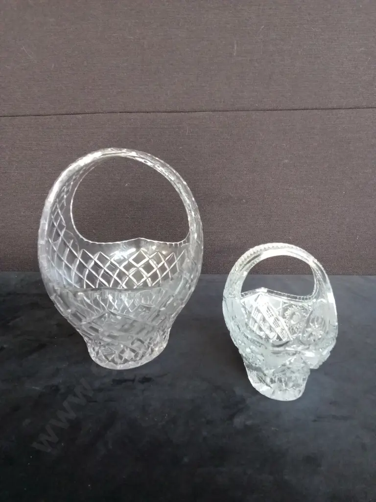 2 GLASS BASKETS TALLEST H24CM SHORTEST H14CM Image 1++