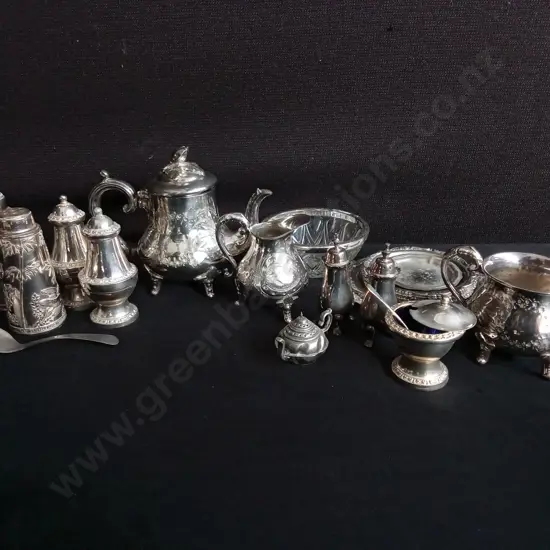 COLLECTION OF VINTAGE SILVER PLATED TEA AND COFFEE ITEMS