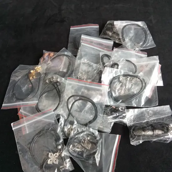 COLLECTION OF COSTUME JEWELLERY