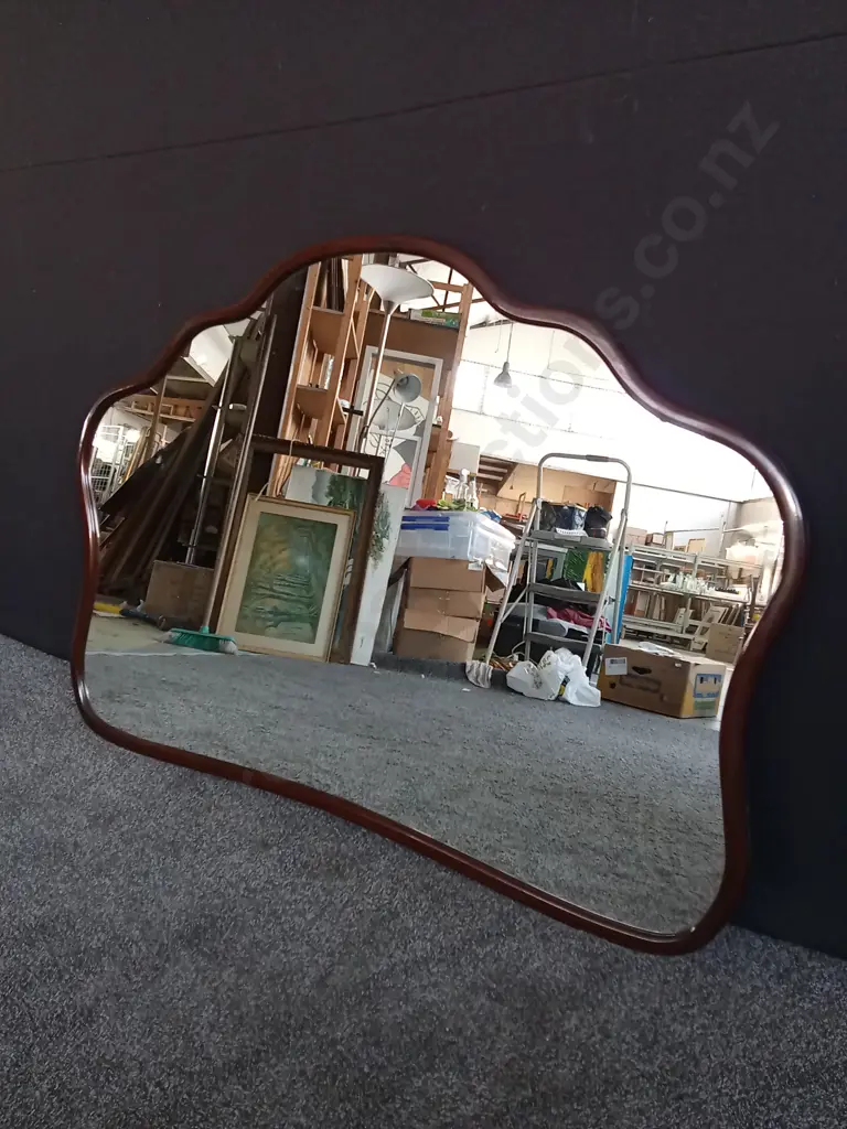 VINTAGE-STYLE FRAMED MIRROR L1.3M H89CM Image 1++