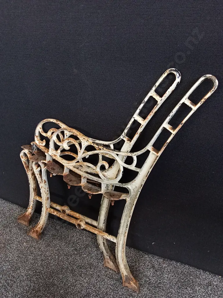 VINTAGE CAST IRON PARK BENCH ENDS, H 71 CM Image 1++