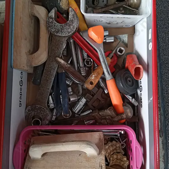 MIX OF TOOLS, PIPE WRENCHES, SOCKETS, ETC