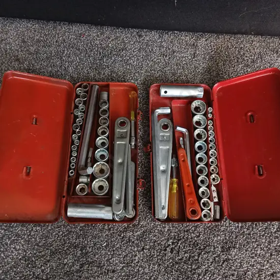 PAIR OF VINTAGE MECHANICS SOCKET WRENCH SETS