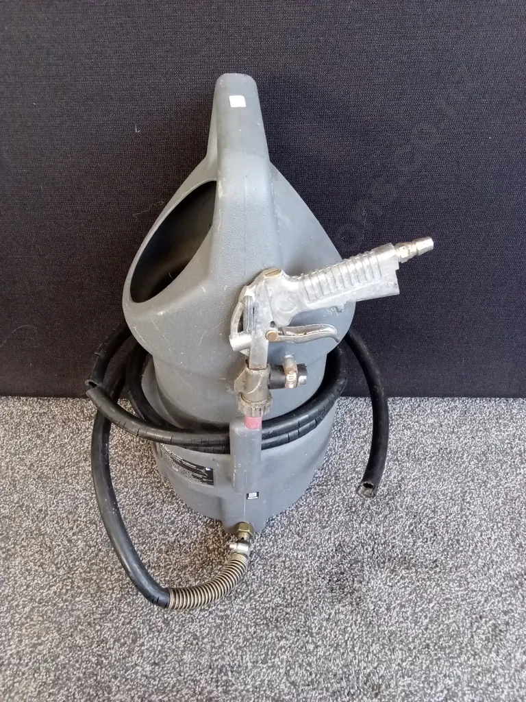 OZITO PORTABLE SAND BLASTER Image 1++