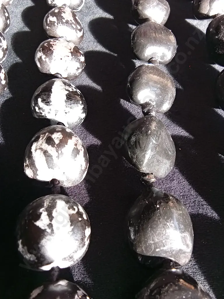 2 TRADITIONAL TONGAN HANDMADE NECKLACES EACH MADE OF SEEDS AND APPROX 95CM LONG Image 1++