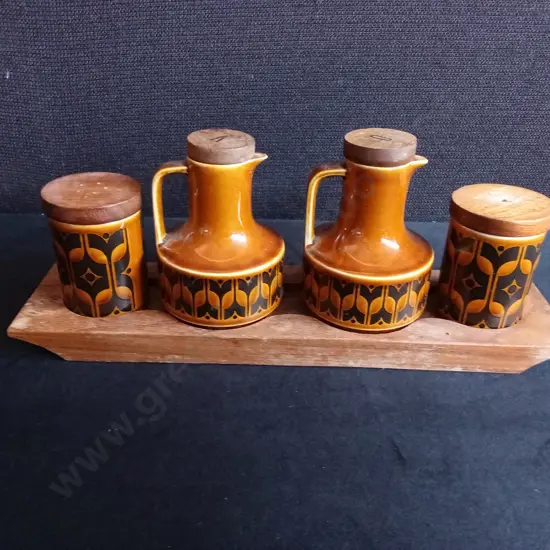 VINTAGE HORNSEA POTTERY CRUET SET, W 29.5 CM
