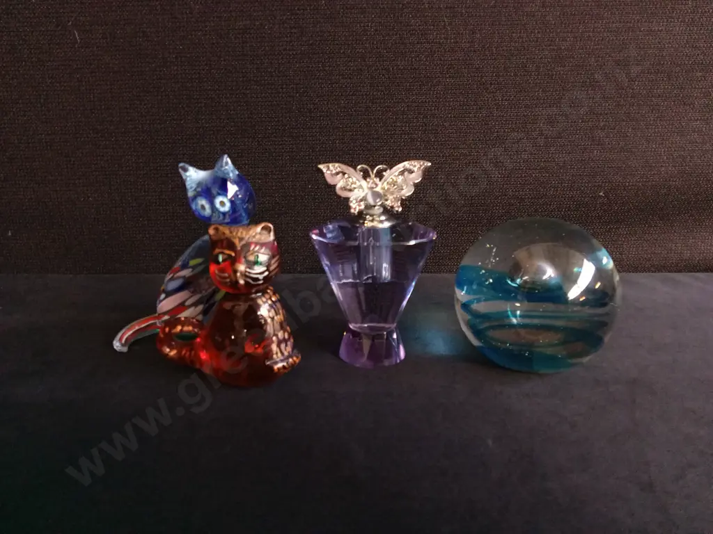 4 PIECES DECORATIVE GLASS ITEMS, TALLEST H 11 CM Image 1++
