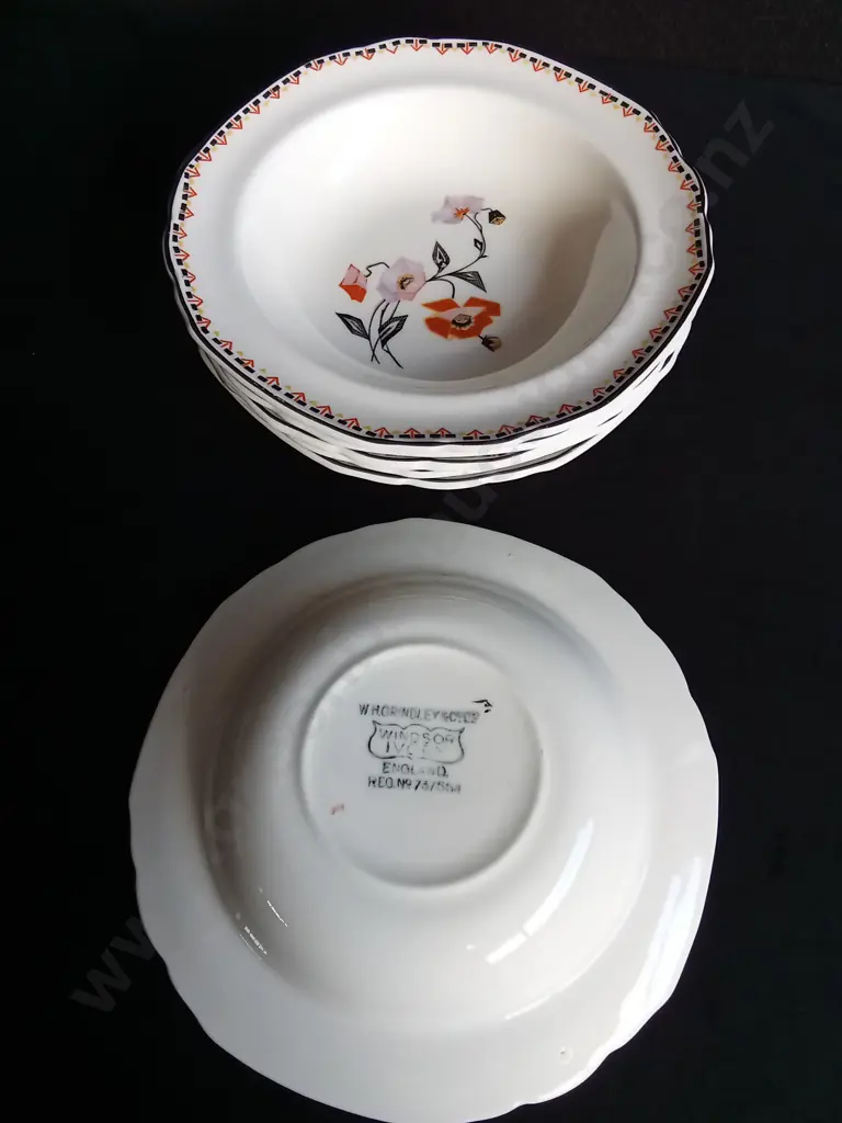 SET OF 6 VINTAGE W.H. GRINDLEY & CO. "THE PATRICIA" COUPE SOUP BOWLS, W 16 CM Image 1++