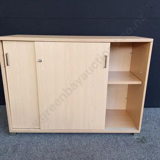 LIGHT WOODEN OFFICE CREDENZA WITH LOCKING SLIDER DOORS, H 89CM X L 120CM X W 45CM
