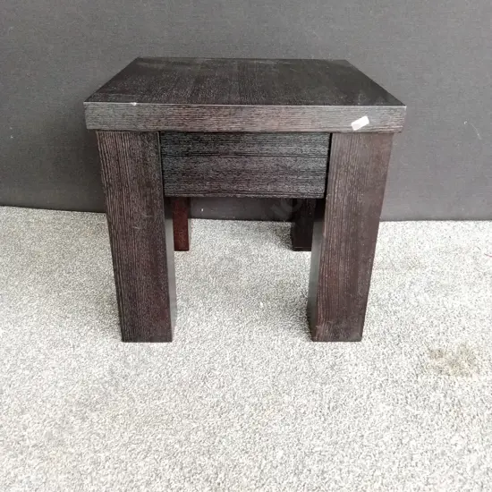 DARK FINISHED MODERN END TABLE, H 48CM X L 50CM X D 50CM
