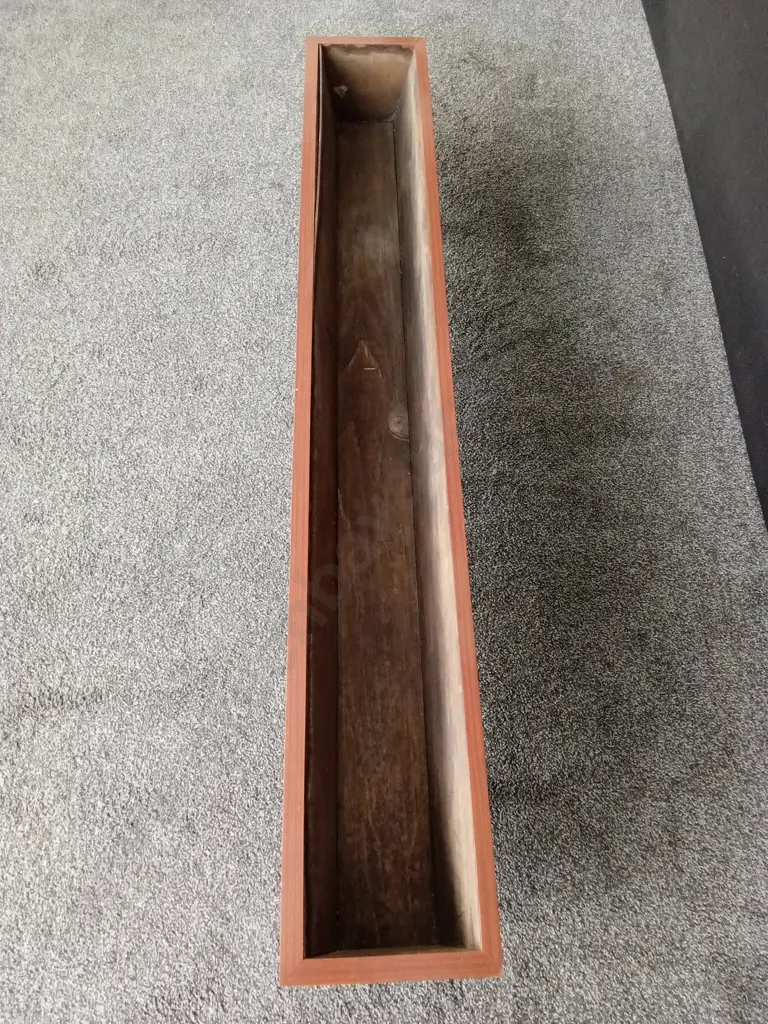 VINTAGE PLANTER WITH LOW ANGLED LEGS L 160CM W 24CM H 30CM Image 1++