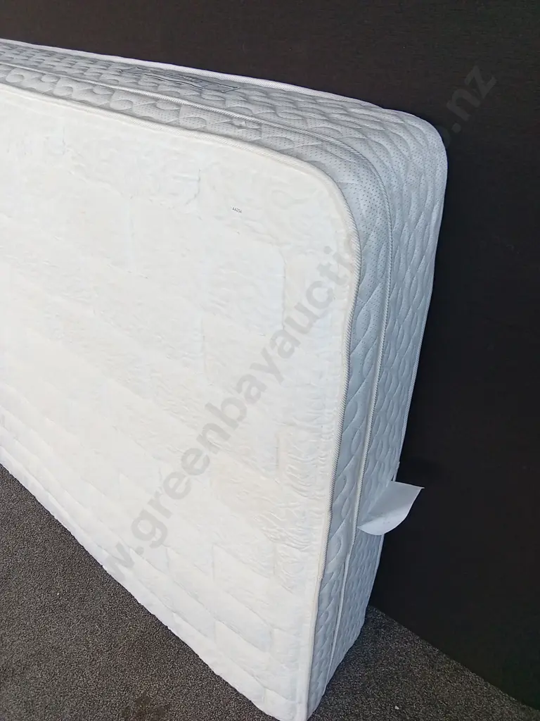 SEALY POSTUREPEDIC SIGNATURE COLLECTION DOUBLE MATTRESS, PRESIDENTIAL WOOL Image 1++