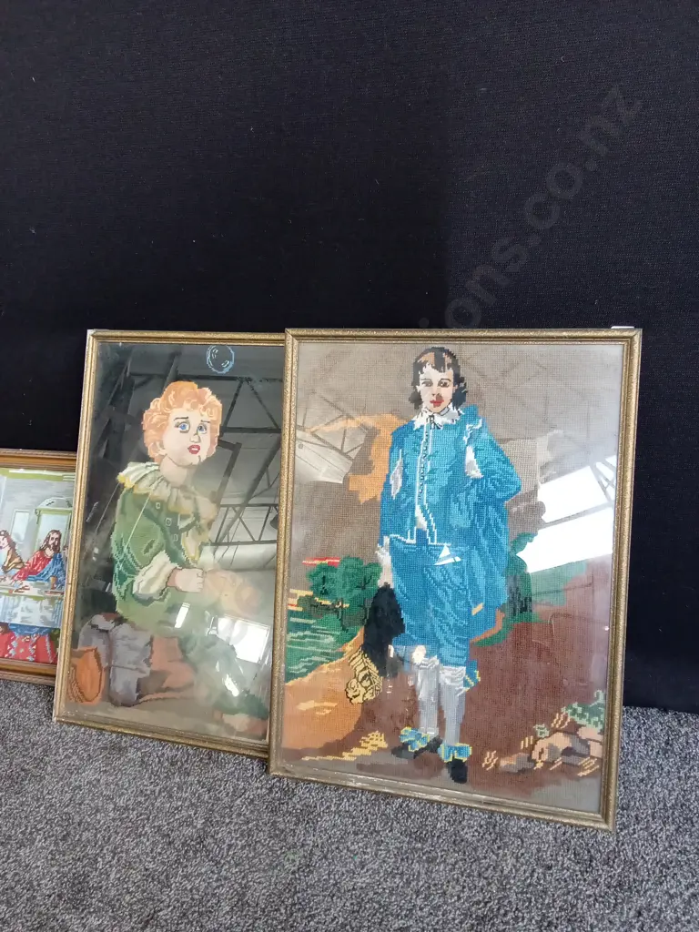 3 FRAMED CROSS STITCH ARTWORKS Image 1++