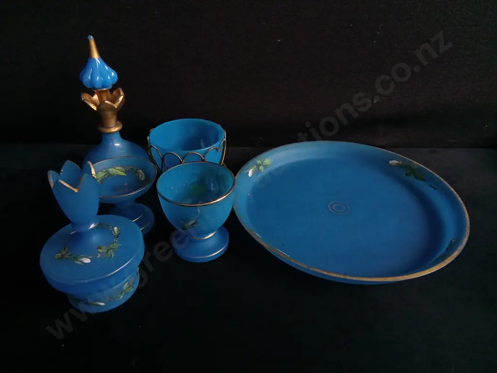 VINTAGE TURQUOISE BLUE OPALINE GLASS VANITY SET, TALLEST H 23 CM Image 1++