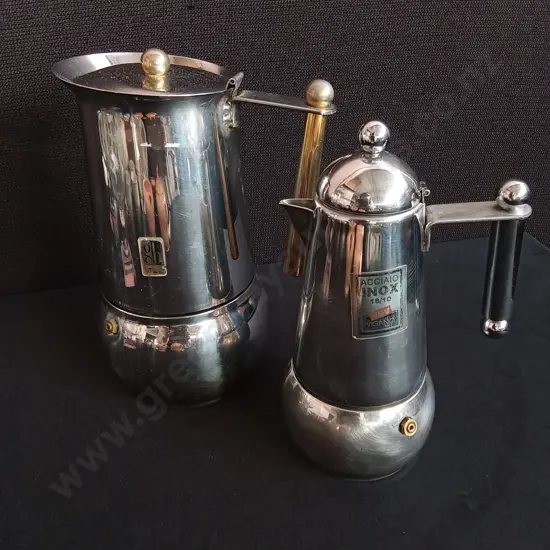 PAIR OF VINTAGE ITALIAN COFFEE MAKERS VEV VIGANÓ, TALLEST H 22 CM