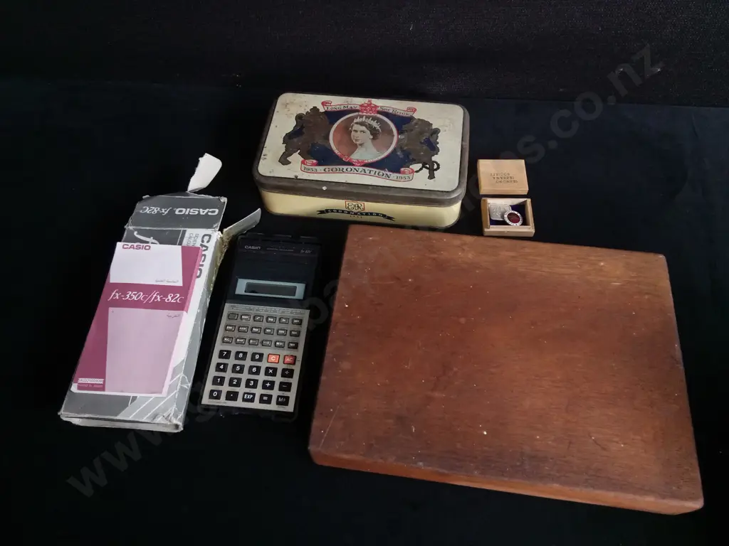 MIX OF VINTAGE ITEMS, LARGEST W 26 CM Image 1++