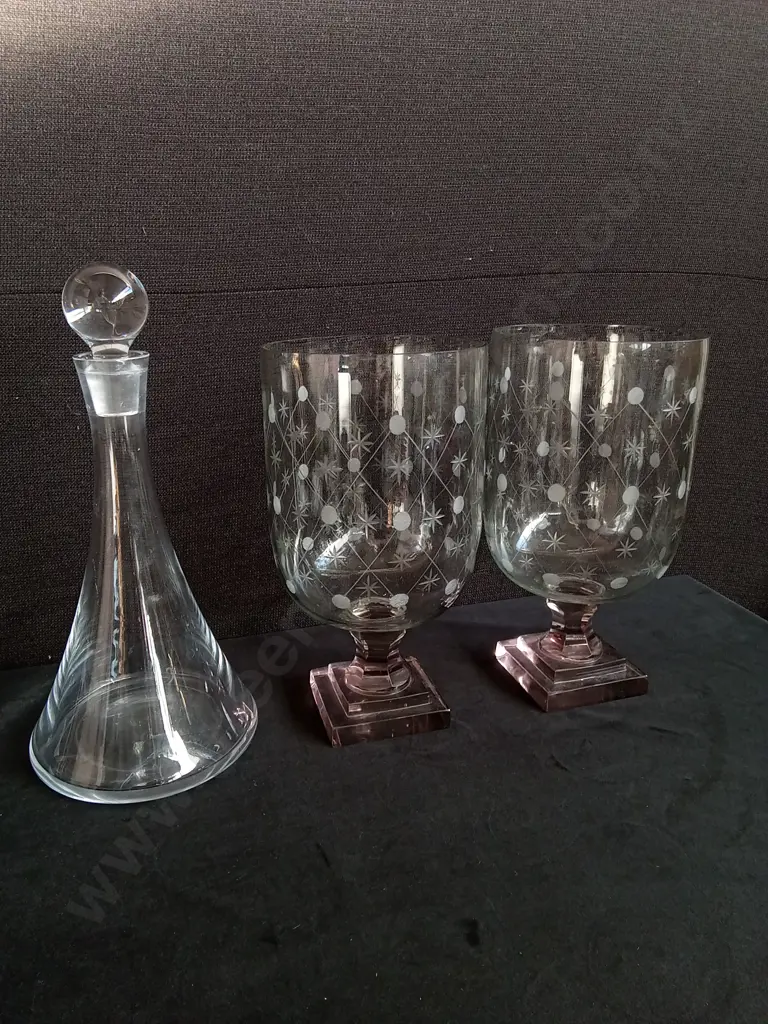 PAIR OF GLASS VESSELS AND DECANTER, TALLEST H 36 CM Image 1++